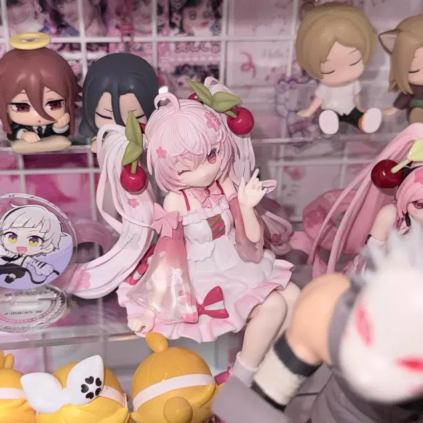 [BUNJANG] Hatsune Miku FuRyu Sakura 2025 Wink Noodle Stopper Figure / (박스o)하츠네 미쿠 후류 사쿠라 2025 윙크 누들스토퍼 피규어