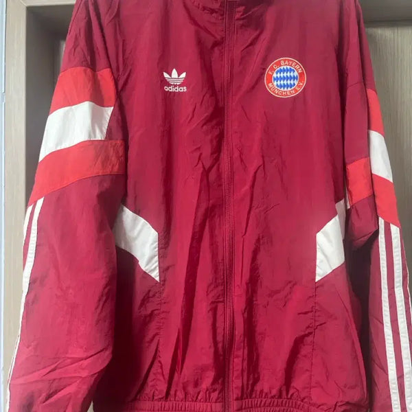 [BUNJANG] Adidas Bayern Munich Windbreaker Jacket / 아디다스 바이에른뮌헨 바람막이