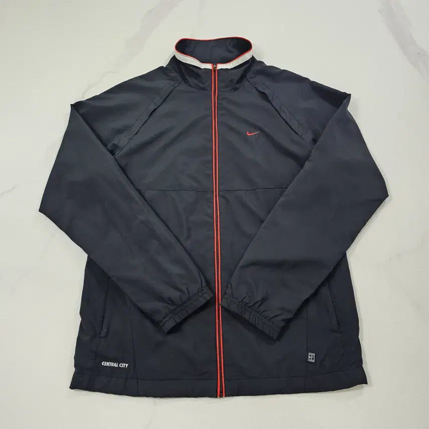 [BUNJANG] Nike Women's Color-Blocked Windbreaker Zip-Up Jacket M / 나이키 여성 배색 포인트 윈드브레이커 집업 M (63cm)