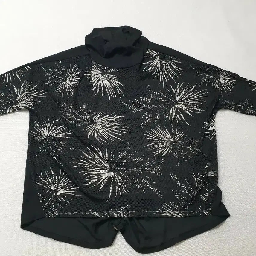 [BUNJANG] Lee Sang Bong Black Pampas Pattern Short Sleeve Turtleneck Top / 이상봉 매쉬 쉬폰 블랙 팜파스 패턴 반팔 폴라티 프리사이즈