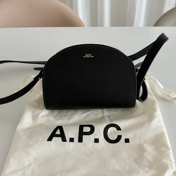 [BUNJANG] A.P.C. Demi-Lune Mini Crossbody Bag / 아페쎄 데미룬 하프문 미니 크로스백