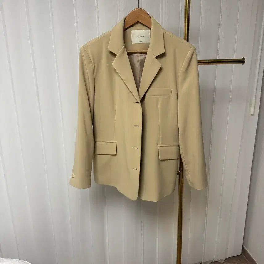 [BUNJANG] Beige Blazer / 베이지색 블레이저