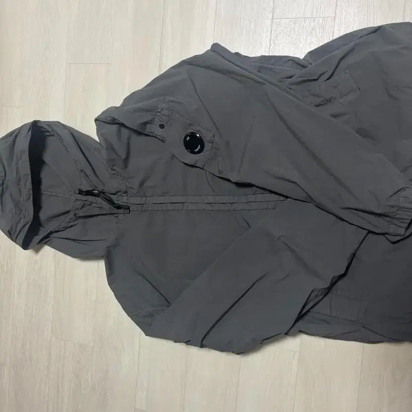 [BUNJANG] CP Company Goggle Hood Windbreaker Jacket XL / 2026 신상 cp컴퍼니 바람막이 xl