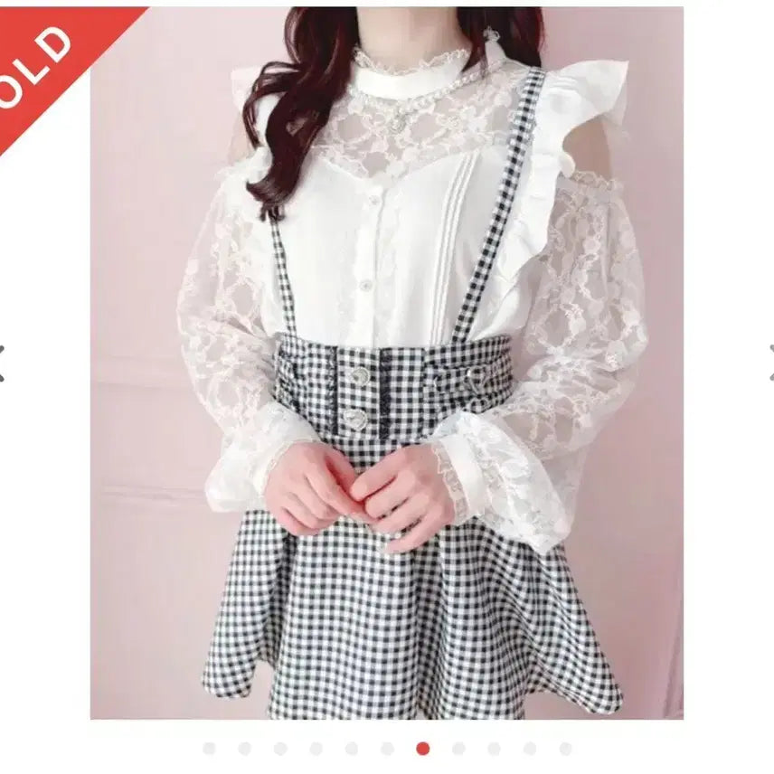 [BUNJANG] Mars Pearl Necklace Lace Blouse / 마즈 mars 진주 목걸이 레이스 블라우스