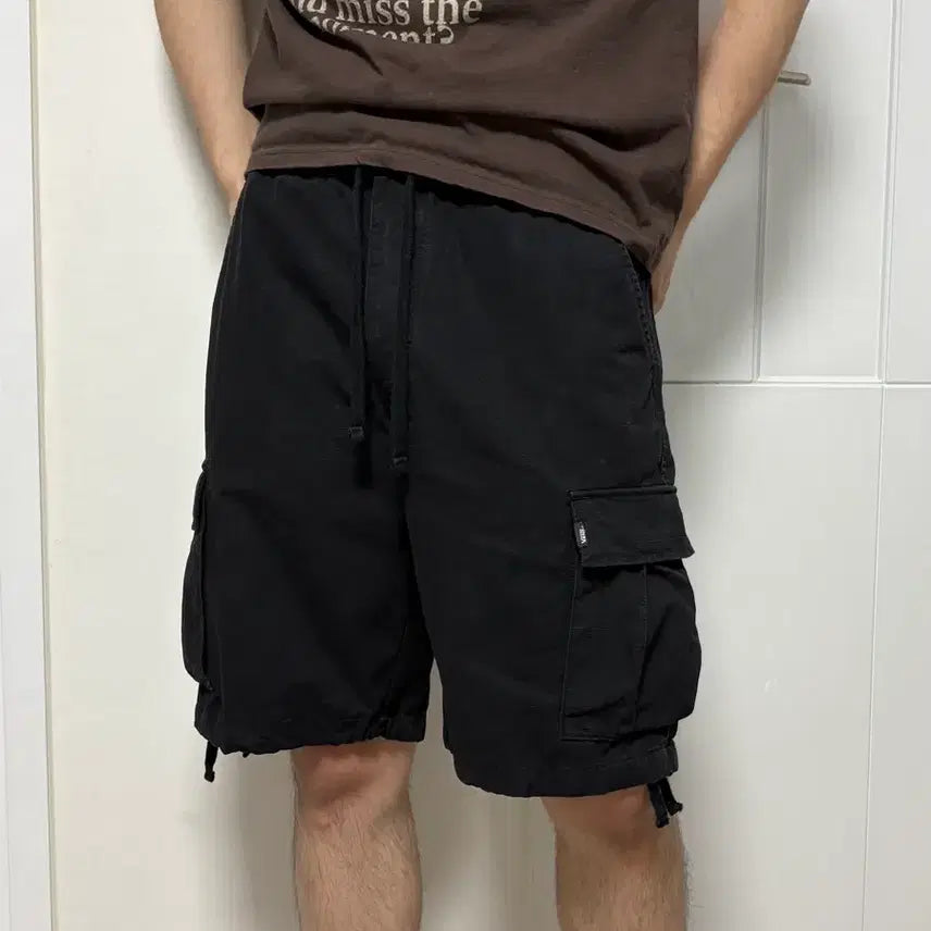 [BUNJANG] Vans Black Cargo Shorts M / 반스 블랙 카고 반바지 M (루즈핏) / 세탁완료