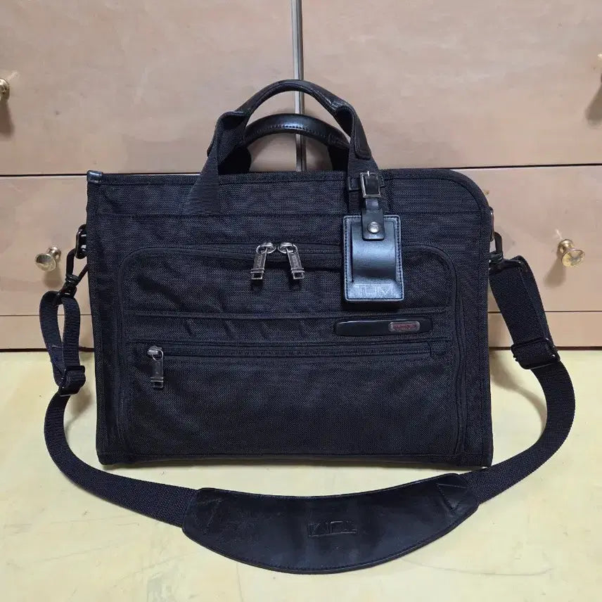 [BUNJANG] TUMI Alpha Slim Deluxe Portfolio Briefcase / 투미 정품 알파 슬림 디럭스 포트폴리오 브리프케이스