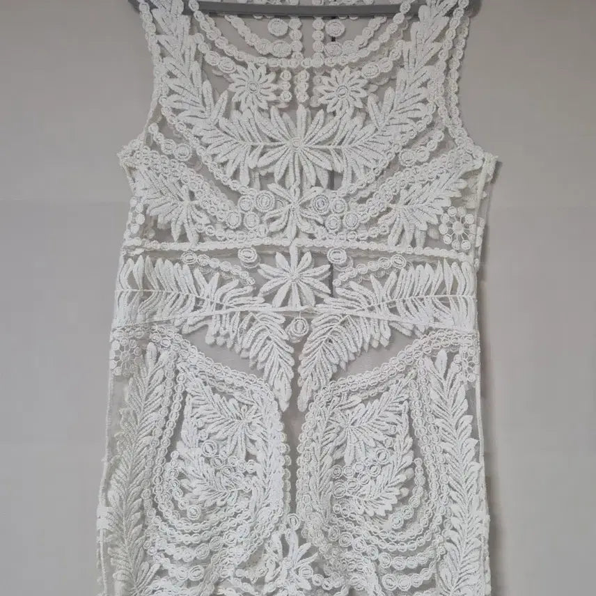 [BUNJANG] Doota Designer Sleeveless See-through Top / @ 두타 디자이너 브랜드 / 민소매 / 시스루
