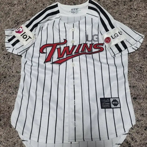[BUNJANG] LG Twins Im Jeong-woo Baseball Jersey XS / LG 트윈스 야구 임정우 선수 유니폼 XS
