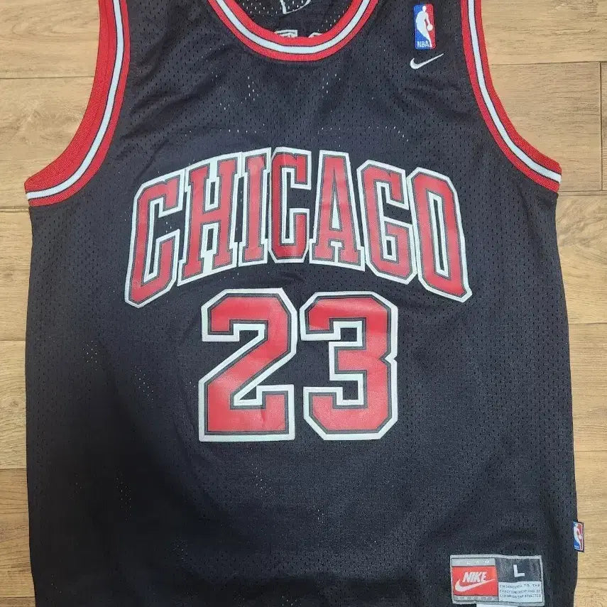 [BUNJANG] Nike Michael Jordan Chicago Bulls Basketball Jersey Size L (Korean Production) / 나이키 마이클 조던 농구 유니폼 블랙 져지 L (한국생산)