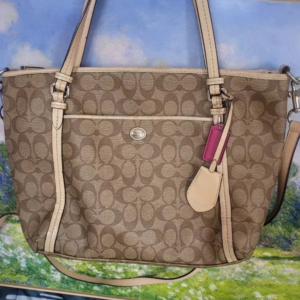 [BUNJANG] Coach Signature Shoulder Bag Beige / 코치 시그니처 숄더백 베이지