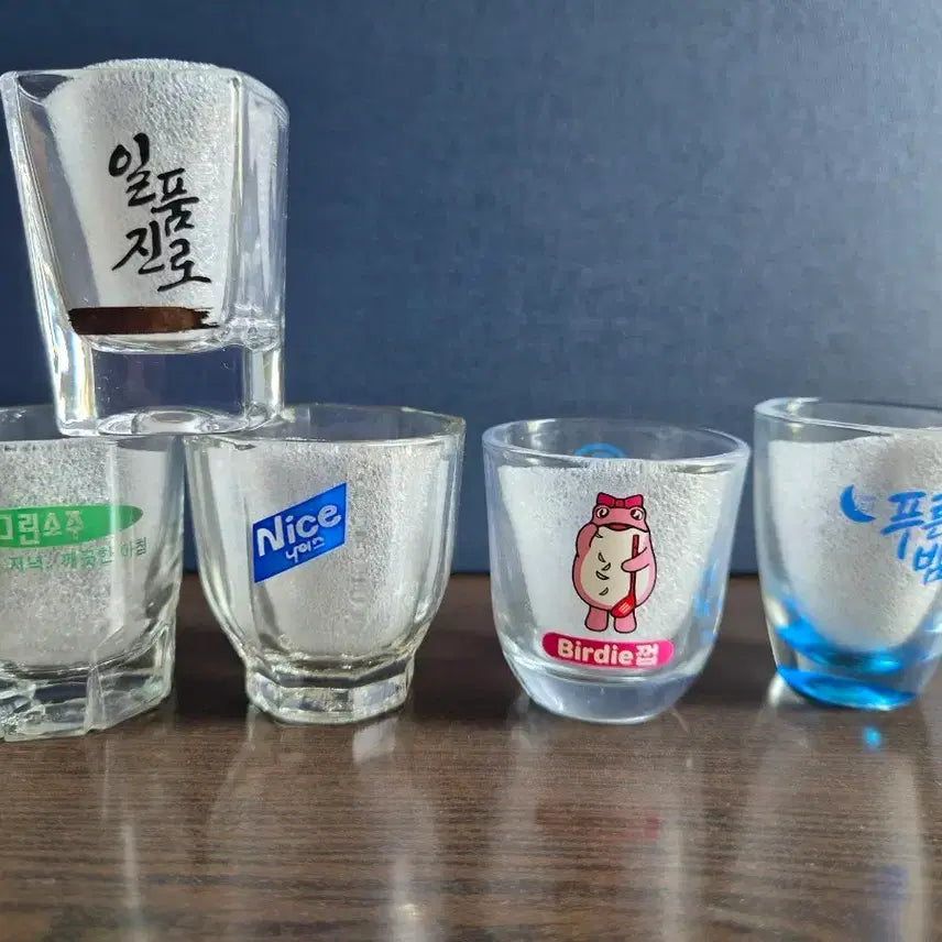 [BUNJANG] Retro Soju Glass Set (5 pcs) / 레트로 소주잔 세트