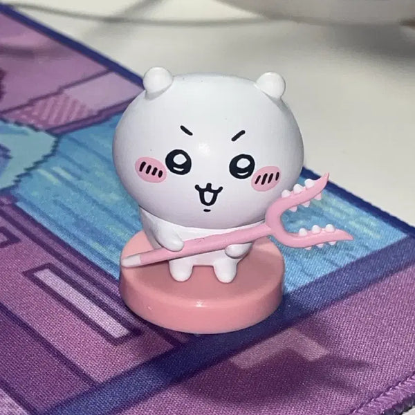 [BUNJANG] Chiikawa Rabbit Figure with Pink Trident / 치이카와 토끼 피규어 핑크 삼지창