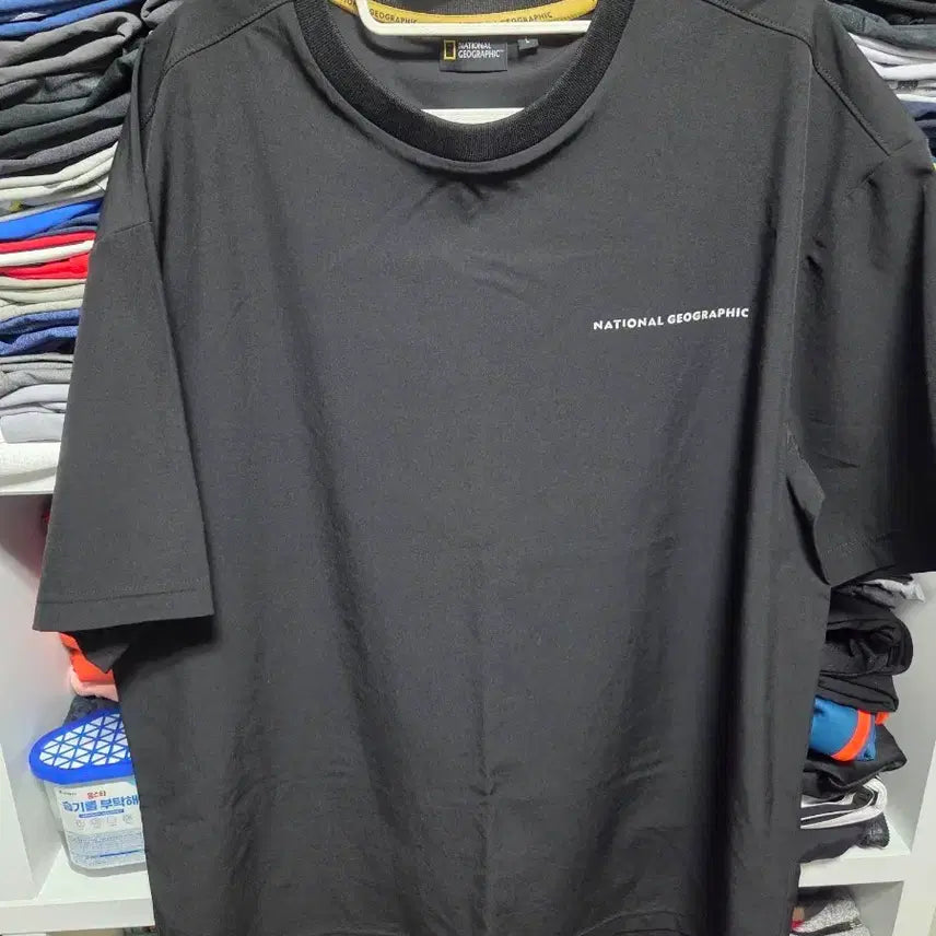 [BUNJANG] National Geographic Black T-Shirt / 내셔널지오그래픽 반팔 티셔츠 블랙 100