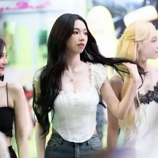 [BUNJANG] ROCK CAKE Curve Line Corset Blouse White / 새상품) 락케이크 커브 라인 코르셋 블라우스 화이트 (카리나착용)