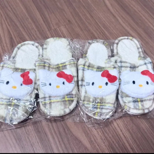 [BUNJANG] Hello Kitty Slippers (New) / 헬로키티 실내화 (새상품)
