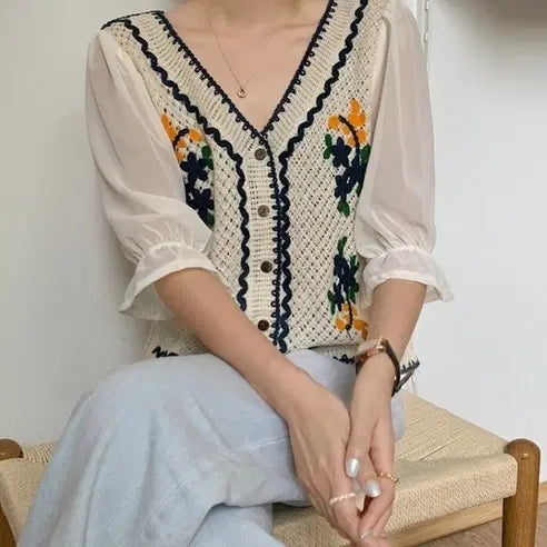 [BUNJANG] Knit Embroidery Blouse / 새상품) 뜨개 자수 블라우스