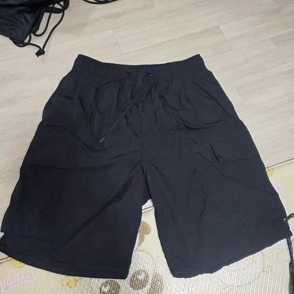 [BUNJANG] Moif Black Cargo Shorts / 모이프 블랙 카고 반바지