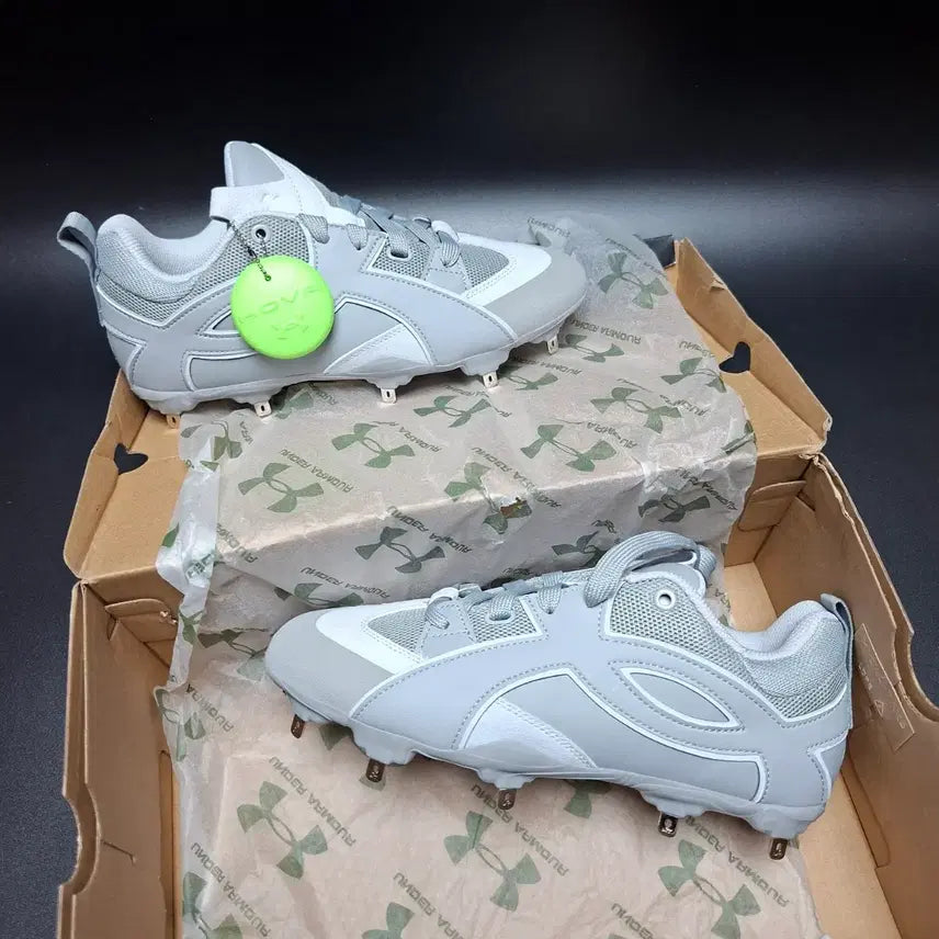 [BUNJANG] Under Armour Pro Baseball Cleats (Size 260) / 언더아머 야구화  260 프로선수용 최고급 야구화