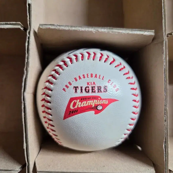 [BUNJANG] 2009 Kia Tigers Championship Commemorative Ball (Small) / 2009 기아타이거즈 우승 기념구 우승구 소형구