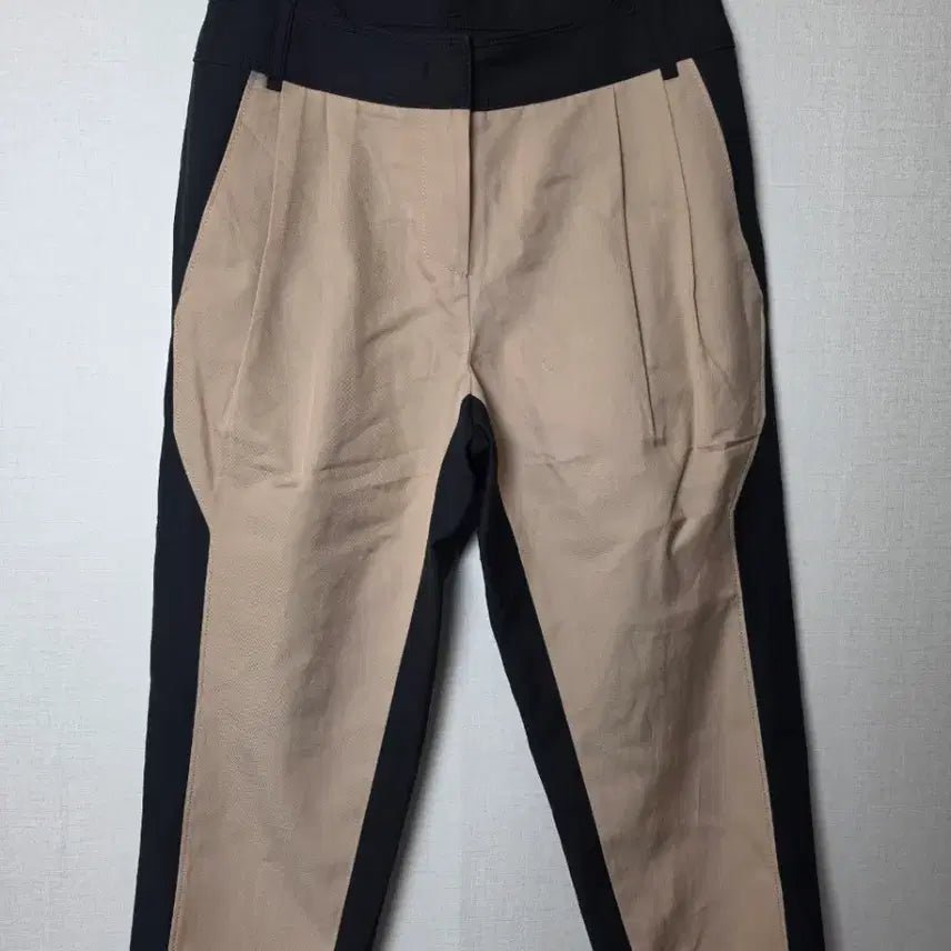 [BUNJANG] Ozséconzs Women's Color Block Cropped Pants (Size 64) / (64) 오즈세컨즈 여성 블랙 베이지 배색 크롭 팬츠