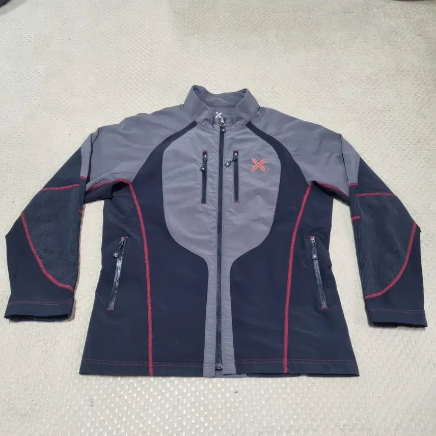 [BUNJANG] Montura Lightweight Windbreaker Jacket (L) / (L) 몬츄라 경량 바람막이 자켓
