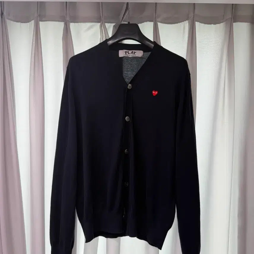 [BUNJANG] Comme des Garçons Small Heart Appliqué Cardigan / [M] 꼼데가르송 스몰 하트 가디건