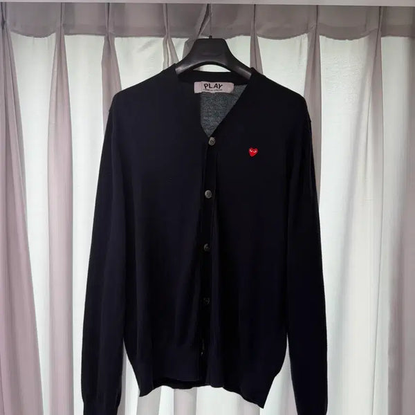 [BUNJANG] Comme des Garçons Small Heart Appliqué Cardigan / [M] 꼼데가르송 스몰 하트 가디건