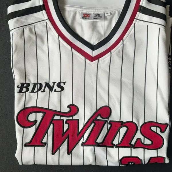 [BUNJANG] Badoners LG Twins Son Ju-young Classic Logo Stripe Baseball Jersey / (M) 손주영 마킹 빠더너스 엘지트윈스 클래식 로고 스트라이프 져지