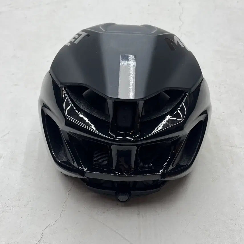 [BUNJANG] MET Manta Aero Road Bike Helmet - Matte Black / MET 만타(Manta) 에어로 로드 자전거 헬멧 - 맷블랙