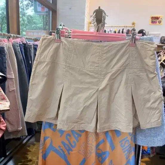 [BUNJANG] Zara Beige Pleated Mini Skirt / 자라 베이지색 플리츠 스커트