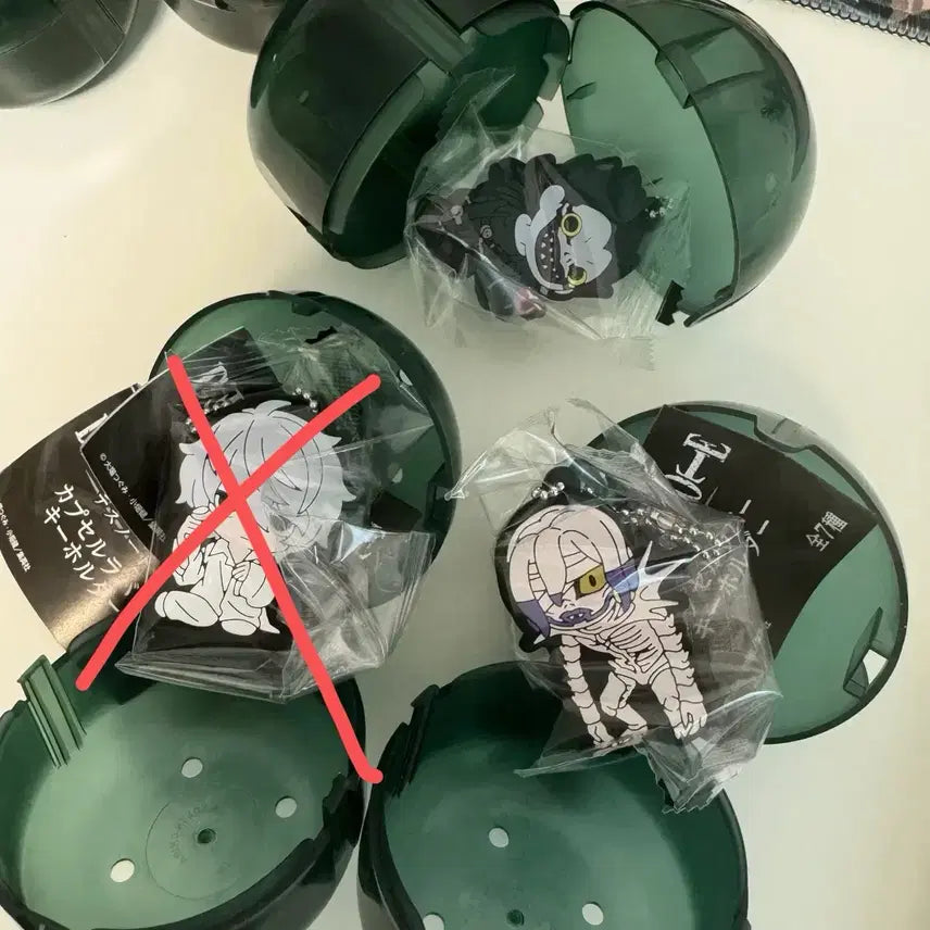 [BUNJANG] Death Note Ryuk & Rem Rubber Strap Keychain Bundle Set / (일괄) 데스노트 러버스트랩 고무 키링 류크 렘