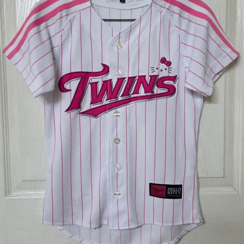 [BUNJANG] LG Twins 2016 Hello Kitty Pink Jersey / [85] LG트윈스 2016 헬로키티 핑크 유니폼