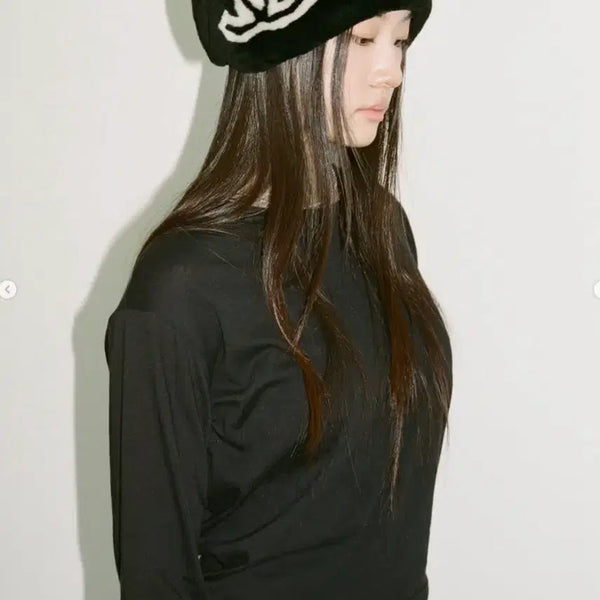[BUNJANG] Practical & Realistic Backhold Long Sleeve Black / 프랙티컬앤리얼리스틱 백홀드 롱슬리브 블랙