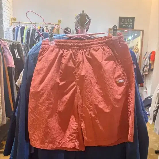 [BUNJANG] National Geographic Coral Shorts / 내셔널지오그래픽 반바지 코랄