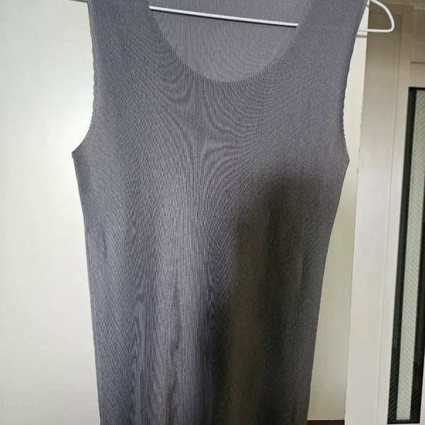 [BUNJANG] Pleats Please Sleeveless Top Size 3 / 플리츠플리즈 그레이 민소매 탑 사이즈3 판매합니다