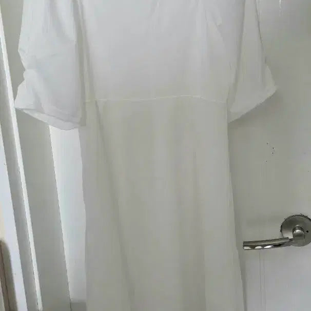[BUNJANG] Puff Sleeve Off-Shoulder Dress / 퍼프소매 오프숄더 원피스 새거 66-77까지