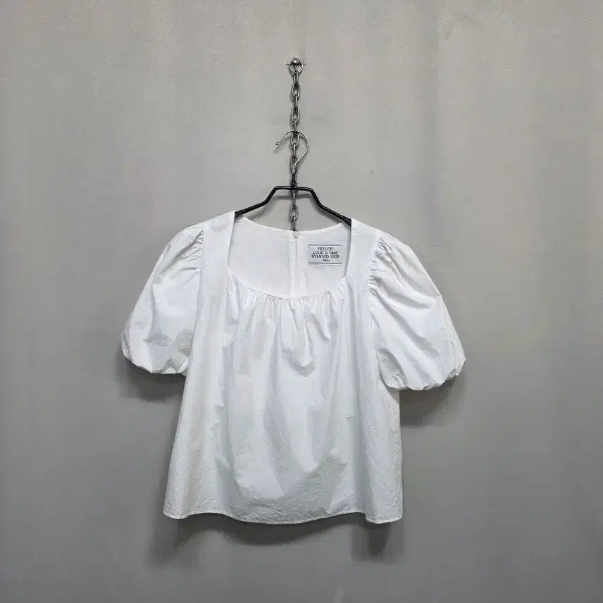 [BUNJANG] By Mood Hepburn Blouse / 바이무드, HerE_햅번블라우스