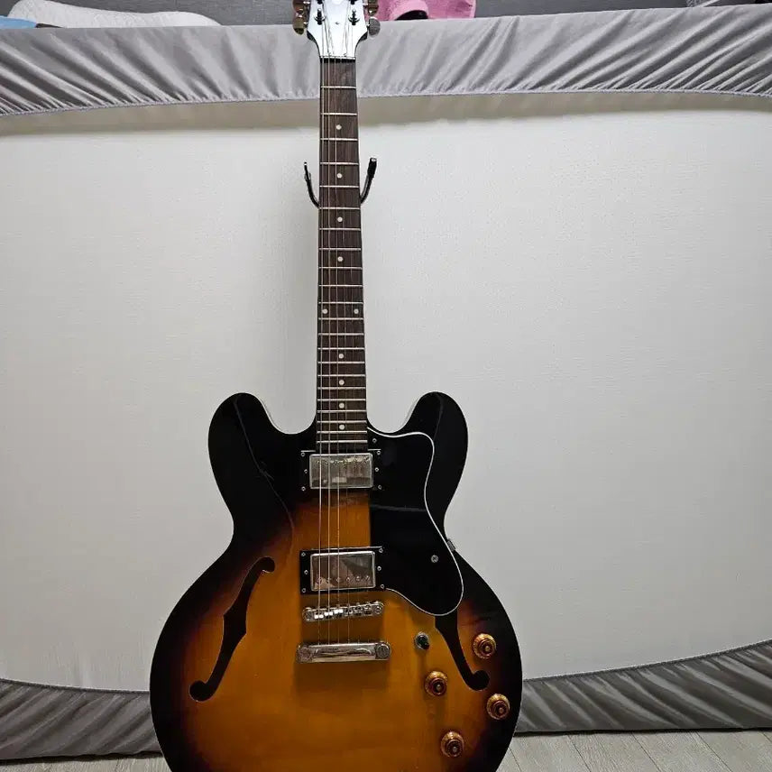 [BUNJANG] Epiphone Dot Vintage Sunburst Electric Guitar / 에피폰 닷 VS (Epiphone Dot Vintage Sunburst)