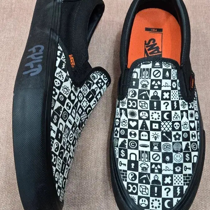[BUNJANG] Vans Cult Checker Slip-On Pro Black Men's Shoes Sneakers / 반스 280mm- 컬트 체커 슬립온 프로 블랙 남성 신발 스니커즈