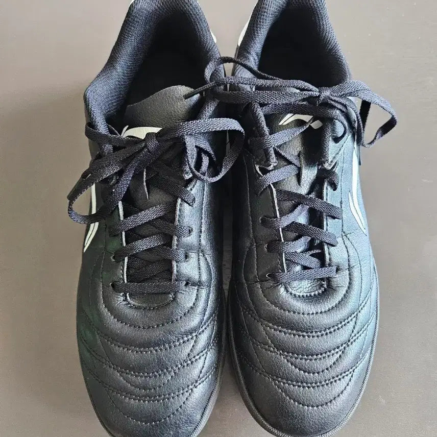 [BUNJANG] Li-Ning Futsal Shoes Size 260 / 리닝 풋살화 260