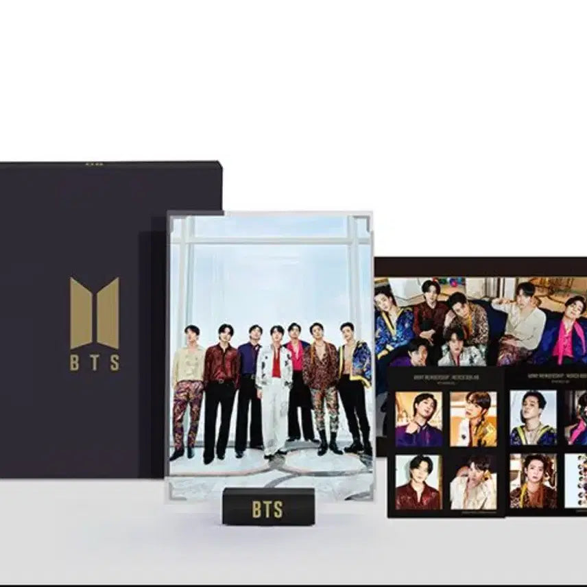 [BUNJANG] BTS MERCH BOX #8 Full Set / (새상품) BTS MERCH BOX #8방탄소년단 머치박스 8 풀박