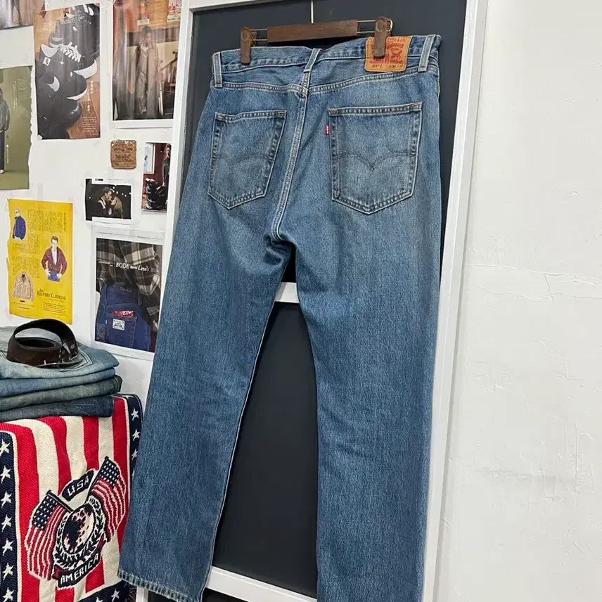 [BUNJANG] Levi's 551Z Relaxed Straight Fit Light Wash Denim Pants / Levis 리바이스 551z 릴랙스드 스트레이트핏 연청 데님 팬츠
