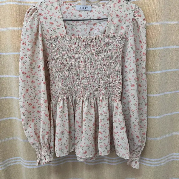 [BUNJANG] Floral Smocked Puff Sleeve Blouse / 꽃무늬 스모킹 블라우스