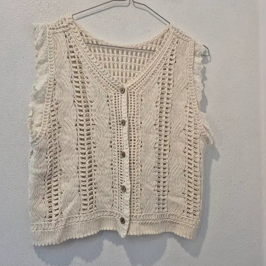 [BUNJANG] Crochet Knit Vest Beige / 니트 조끼 크로셰 베이지 가47