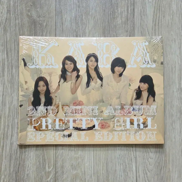 [BUNJANG] Kara Pretty Girl Special Edition 2nd Mini Album (Sealed) / [미개봉 택포] 카라 Pretty Girl 스페셜 에디션 2번째 미니앨범