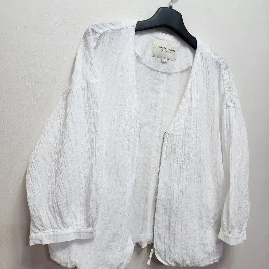 [BUNJANG] Thursday Island 25th Anniversary Volume Zip-Up Jumper / 25년 써스데이아일랜드 볼륨 집업점퍼