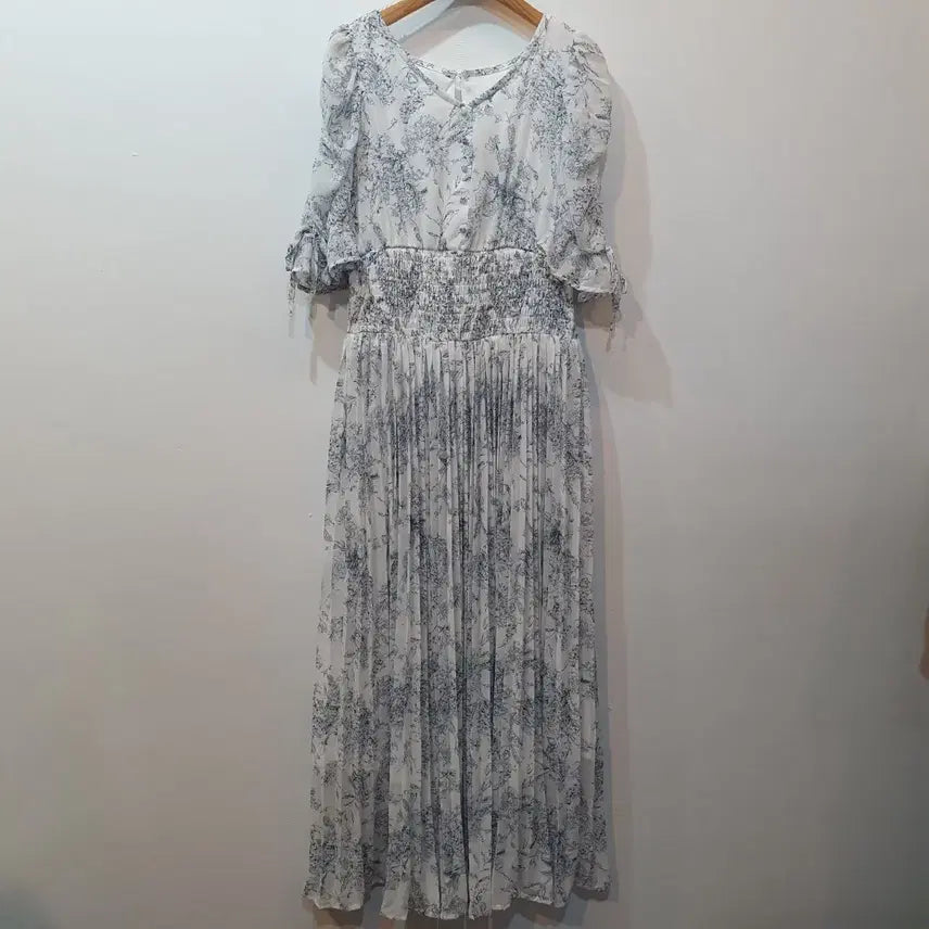 [BUNJANG] Ingni Flower Pleated Long Dress / ingni 뜨왈 플라워 플리츠 롱 원피스 잉그니