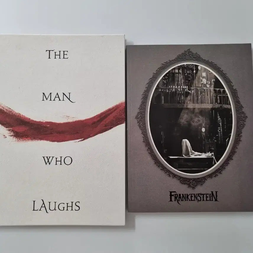 [BUNJANG] The Man Who Laughs 2018 Photobook & Frankenstein 2015 Program Book Set / 뮤지컬 2018 웃는남자 포토북+2015 프랑켄슈타인 프로그램북