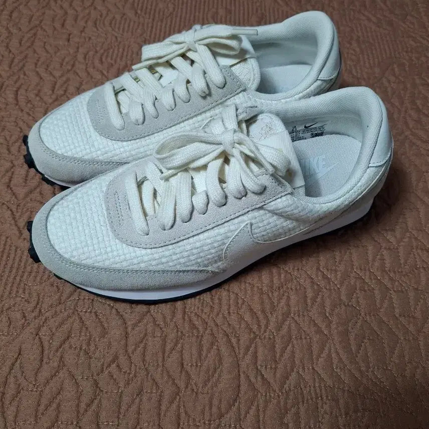 [BUNJANG] Nike Daybreak SE Lemon Wash Women's Sneakers / 나이키 데이브레이크 여성 스니커즈 운동화 235 [1020]