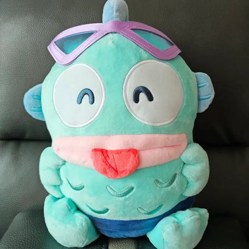 [BUNJANG] Sanrio Hangyodon Sunglass Plush (Medium-Large Size) / 산리오 한교동 선글라스 중대형 인형 (새상품)